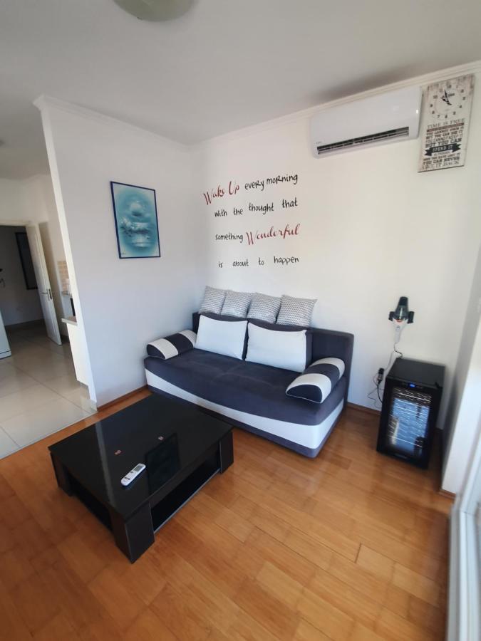 Apartment Novalja 4+2 Exterior foto