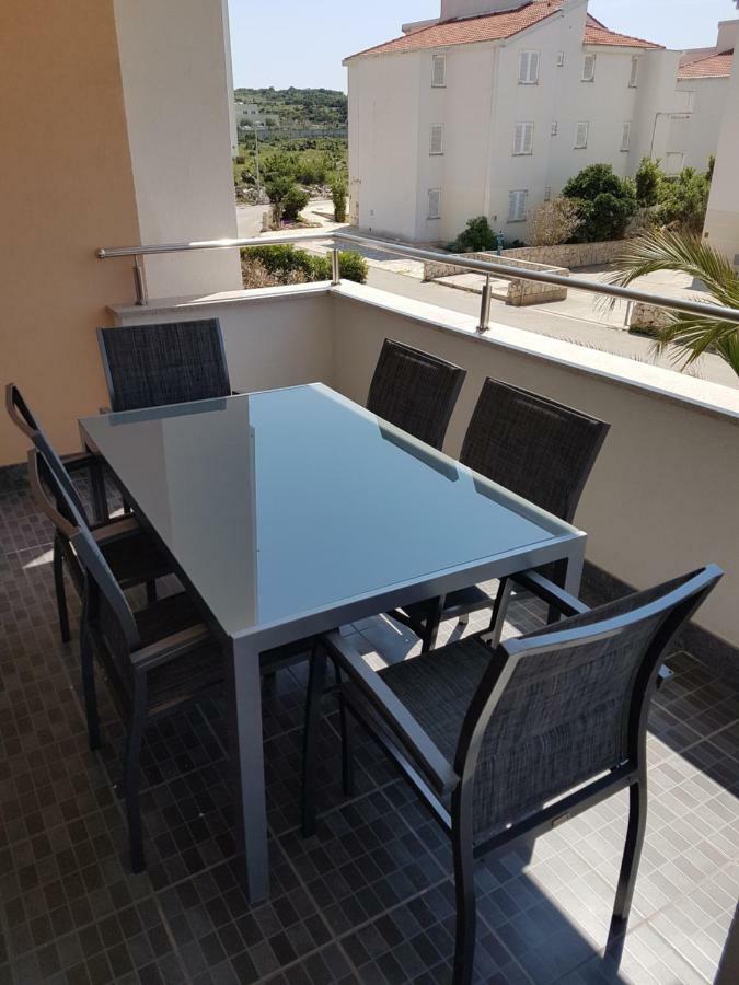 Apartment Novalja 4+2 Exterior foto